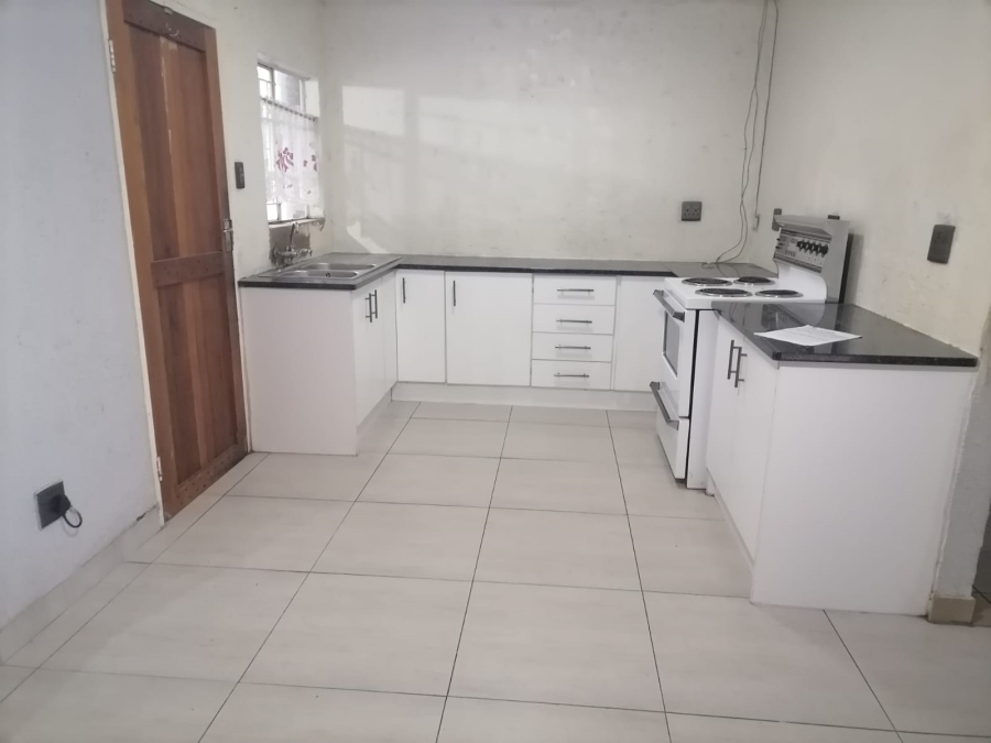 4 Bedroom Property for Sale in Geelhoutpark North West